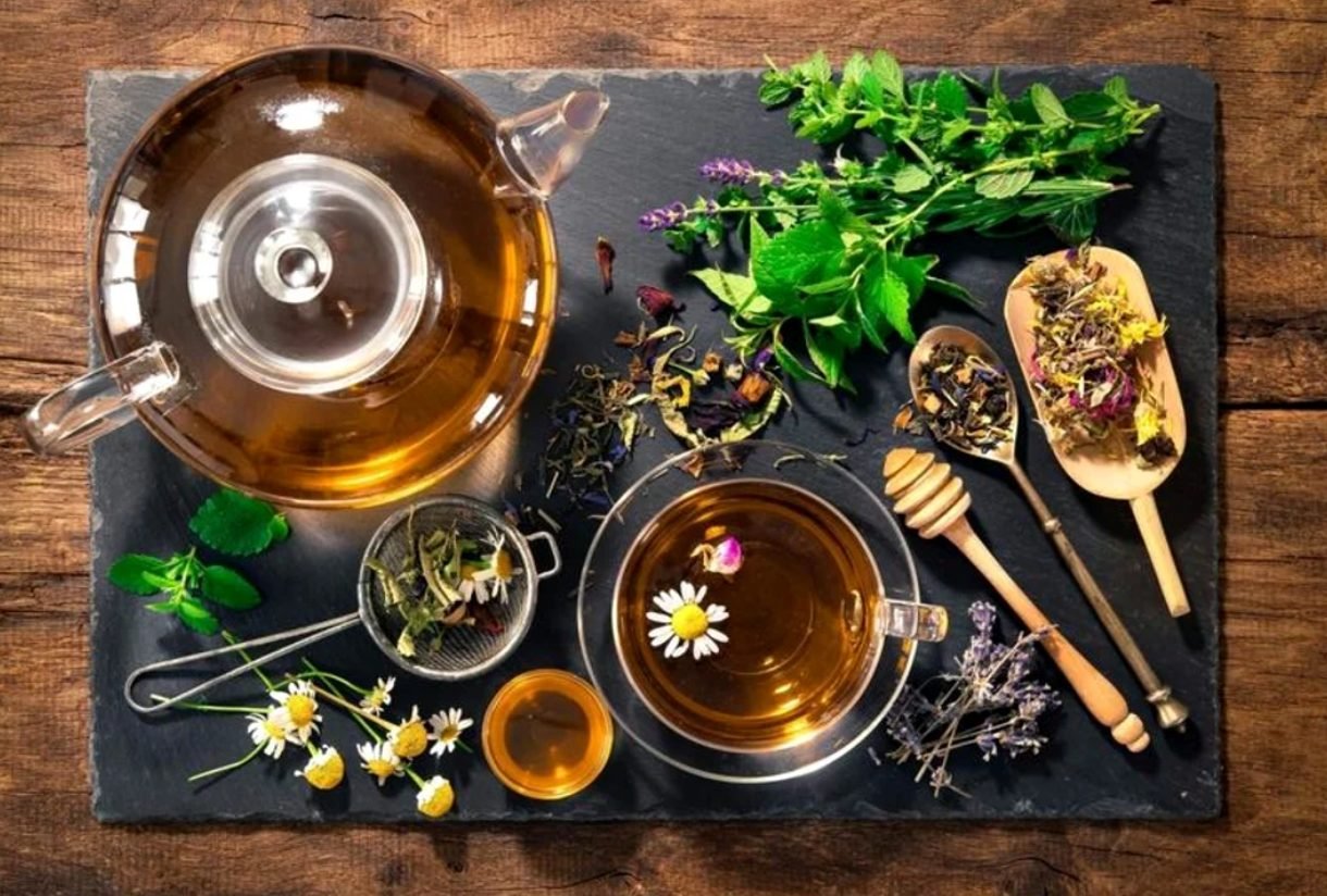 Te confrunți cu insomnia? Remedii naturiste din plante prin care să combați această problemă