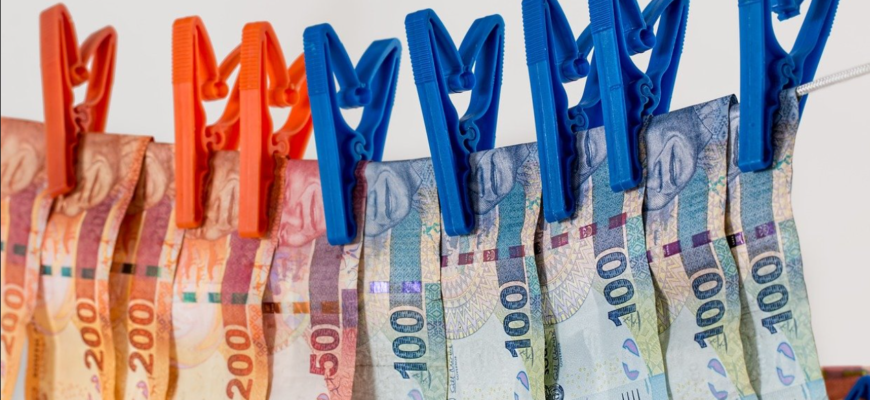 spalare de bani si evaziune fiscala