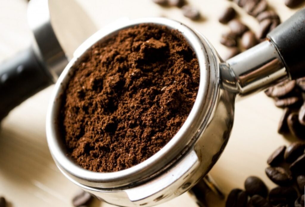 Cafeaua de dimineață ar putea ajuta planeta. Cercetătorii australieni transformă zațul de cafea într-un beton mai ecologic 1 Cafeaua de dimineață ar putea ajuta planeta. Cercetătorii australieni transformă zațul de cafea într-un beton mai ecologic
