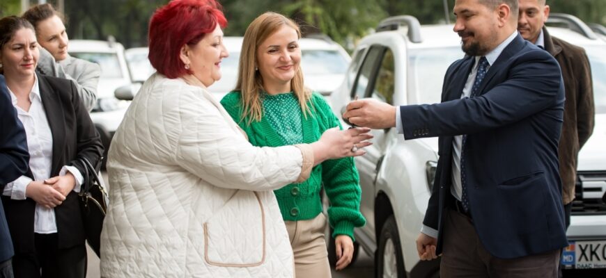 agentiile teritoriale de asistenta sociala au primit sase masini