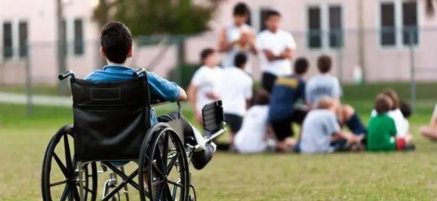 copii cu dizabilitati