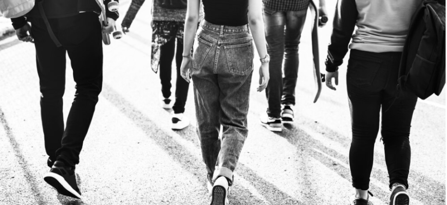 copiii in actiuni cu caracter politic