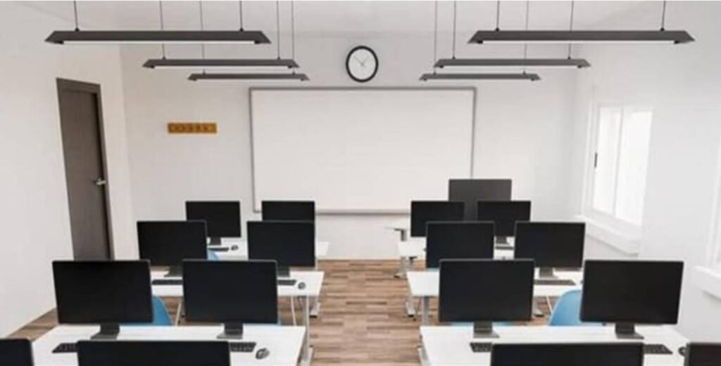 Colegiul „Alexei Mateevici” din Chișinău a fost modernizat cu sprijinul Băncii Mondiale. Instituția dispune de echipamente digitale unice în R. Moldova 1 Colegiul „Alexei Mateevici” din Chișinău a fost modernizat cu sprijinul Băncii Mondiale. Instituția dispune de echipamente digitale unice în R. Moldova