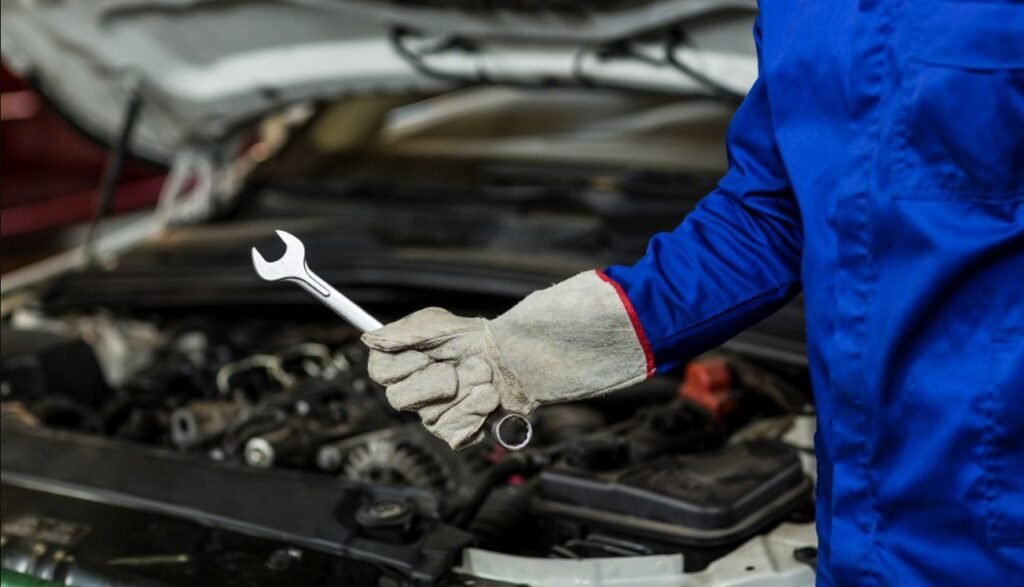 Ecologiștii au depistat o cooperativă de garaje din Bălţi în care se desfășurau activități ilegale de întreținere și vopsire a automobilelor