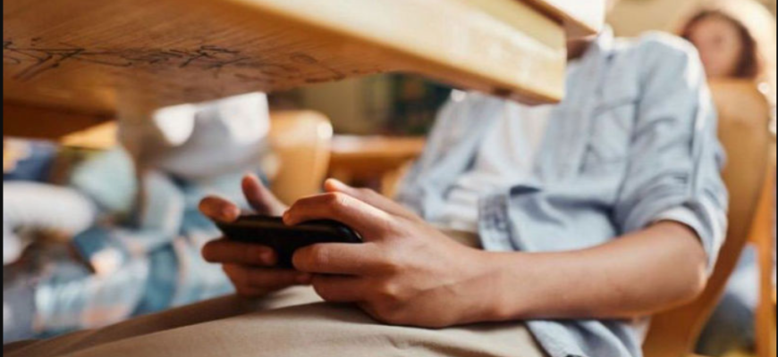 fara telefoane la ore