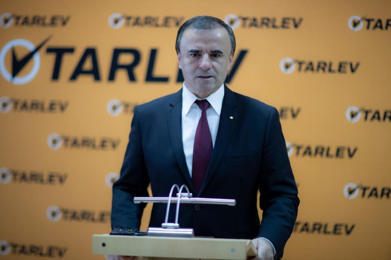 Vasile Tarlev: “Singura modalitate de stabilizare a situației în Moldova este demisia in corpore a Guvernului și formarea unui cabinet de tranziție”