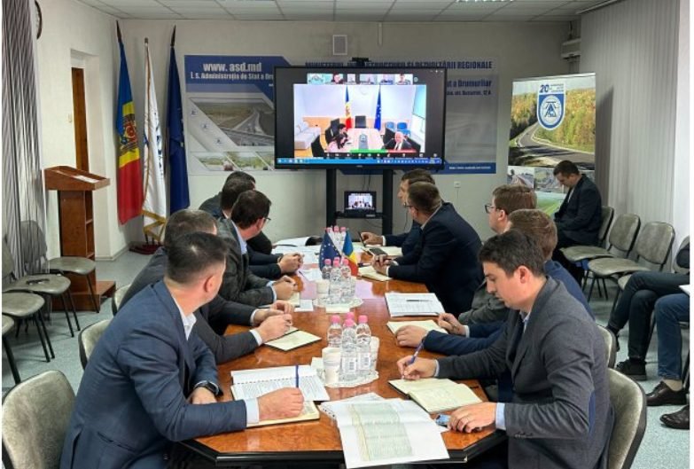 Vladimir Bolea a desfăşurat prima şedinţă în funcţia de şef al Ministrul Infrastructurii și Dezvoltării Regionale 5 Vladimir Bolea a desfăşurat prima şedinţă în funcţia de şef al Ministrul Infrastructurii și Dezvoltării Regionale
