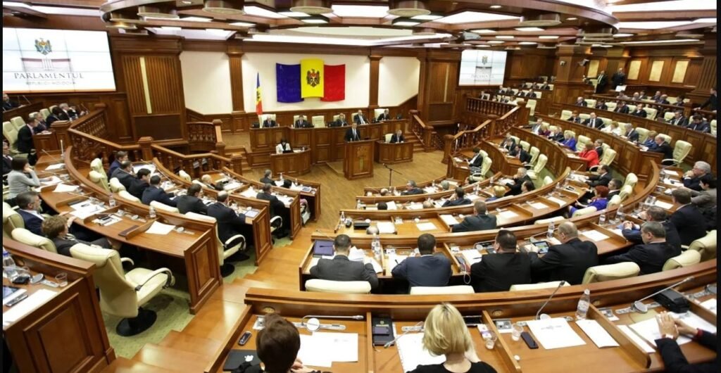 Parlamentul a adoptat peste 30 de acte normative în luna noiembrie