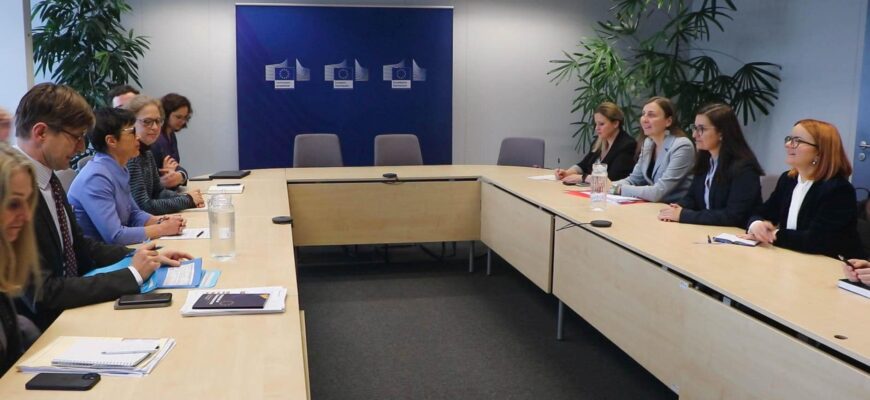 cristina gherasimov cu cu marta kos