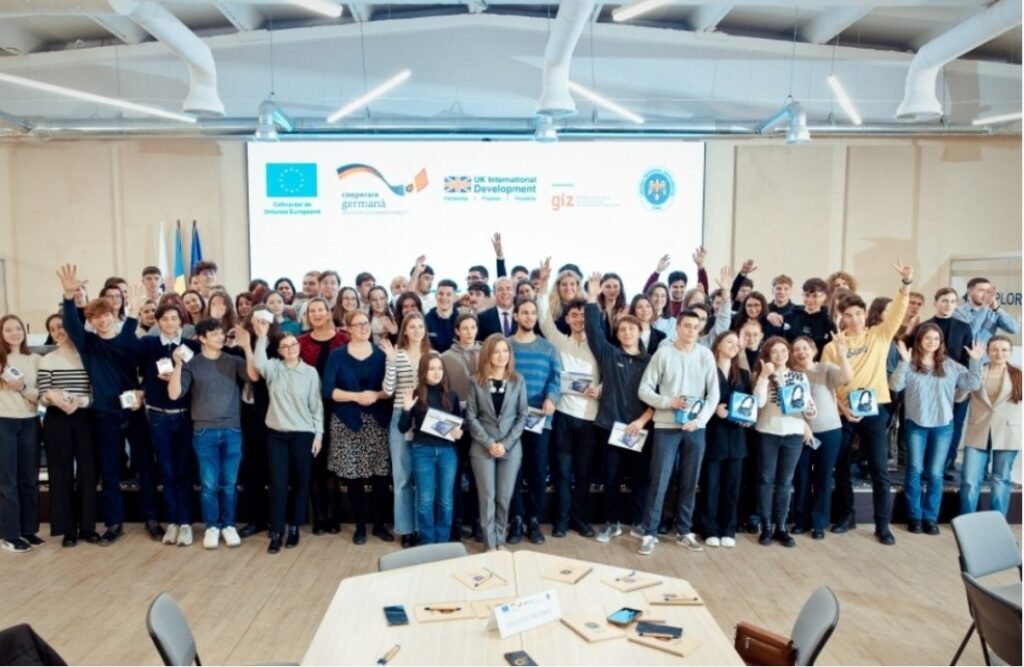 Echipa Liceului Teoretic ”Spiru Haret” din mun. Chișinău s-a clasat pe locul I în cadrul Campionatul Final al Quiz-ului Pro Integritate 1 Echipa Liceului Teoretic ”Spiru Haret” din mun. Chișinău s-a clasat pe locul I în cadrul Campionatul Final al Quiz-ului Pro Integritate