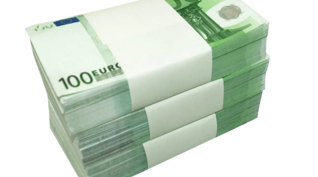Parlamentul a ratificat în prima lectură Acordul de Împrumut dintre Republica Moldova și Banca Europeană pentru Reconstrucție și Dezvoltare 1 Republica Moldova va împrumuta 200 milioane de euro pentru extinderea pădurilor
