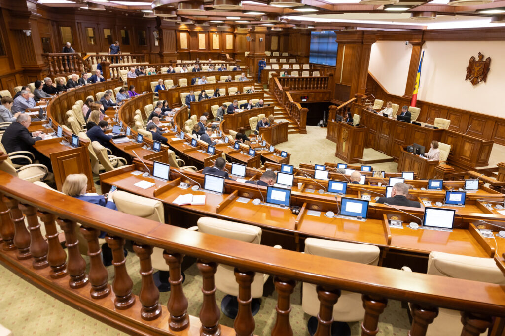 parlamentul a adoptat