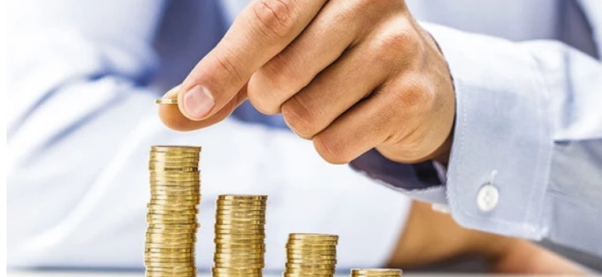 salariul mediu lunar pe economie