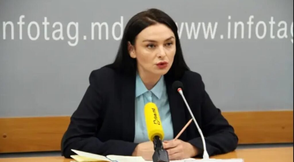 Victoria Furtună: "Libertatea de exprimare a degradat extrem de mult în mandatul PAS, iar funcționarii publici sunt transformați în instrumente de vot"