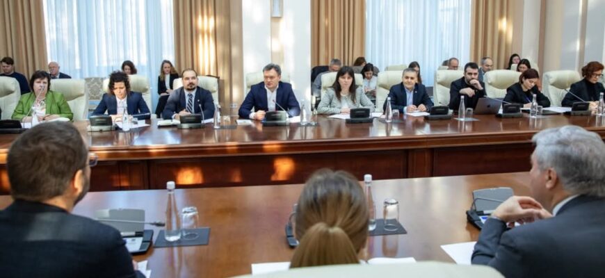 discutat cu partenerii externi 1