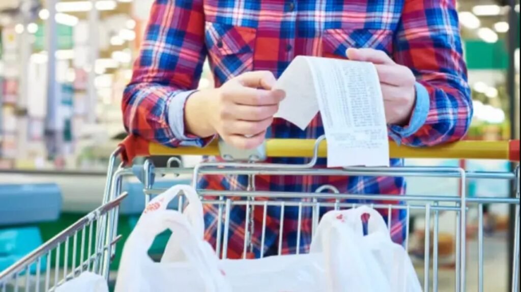 Tot mai costisitor să locuiești în R.Moldova. Prețurile medii de consum au crescut cu 7% pe parcursul unui an