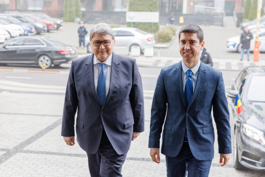 mihai popsoi emil hurezeanu