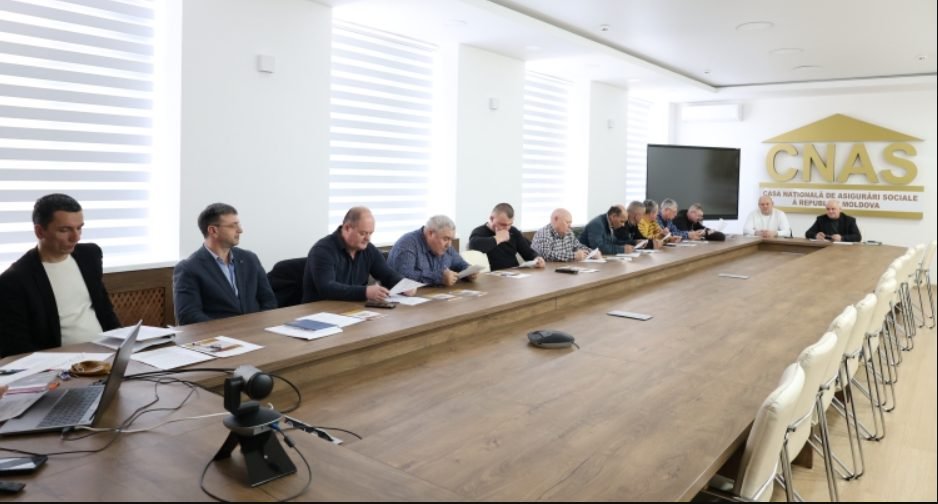 Angajații CNAS beneficiază de instruire în domeniul securității și protecției muncii