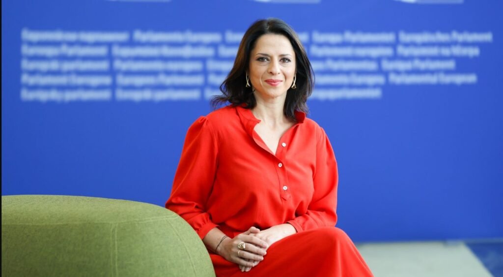 Maia Sandu a semnat decretul privind acordarea cetățeniei româncei Ramona Strugariu