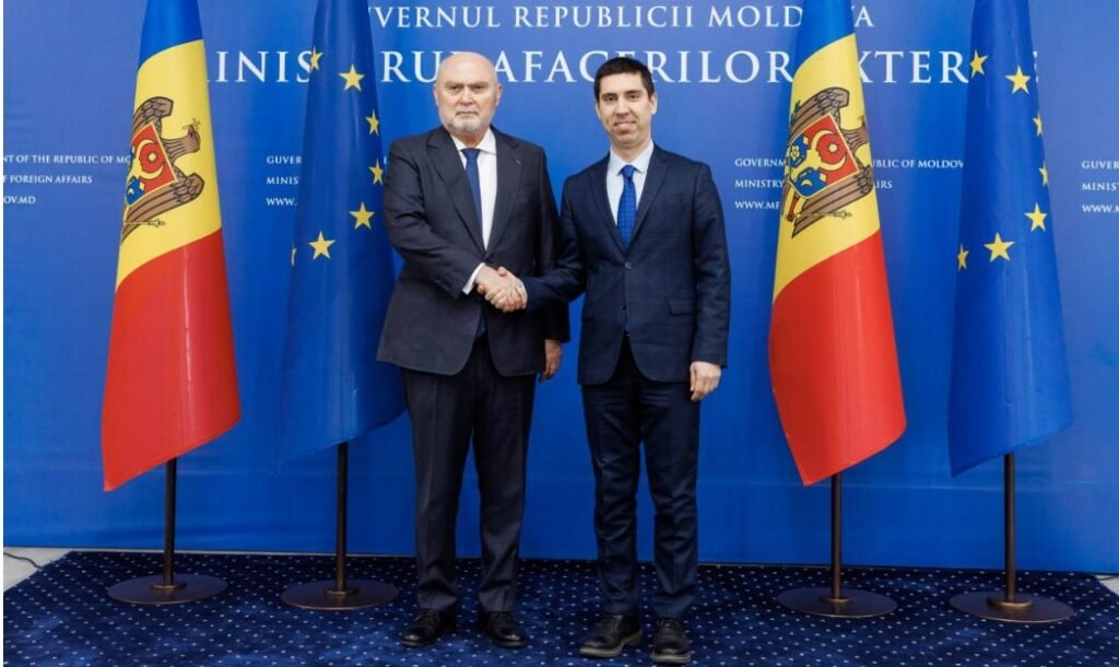 Mihai Popșoi în discuții cu secretarul general al OSCE, Feridun Hadi Sinirlioğlu