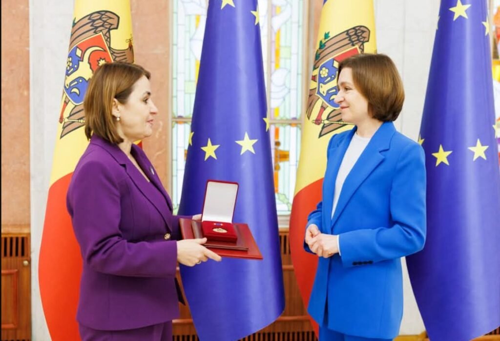 Maia Sandu i-a conferit „Ordinul de Onoare” Luminiței Odobescu pentru realizările sale 1 Maia Sandu i-a conferit „Ordinul de Onoare” Luminiței Odobescu pentru realizările sale