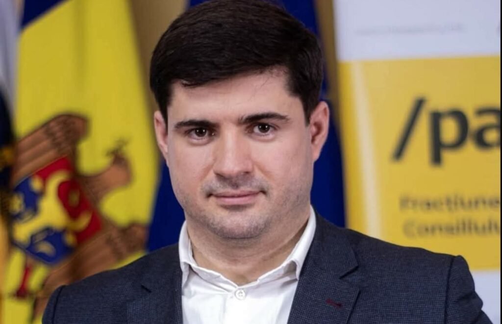 Roman Cojuhari: “Viorica și-a dat demisia din toate funcțiile deținute inclusiv funcția publică pe care o ocupa la Ministerul Dezvoltării Economice”