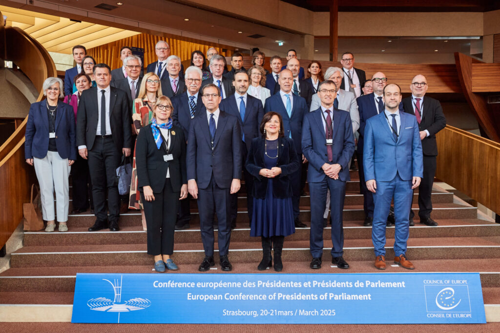 56207 001 2048x1366 1