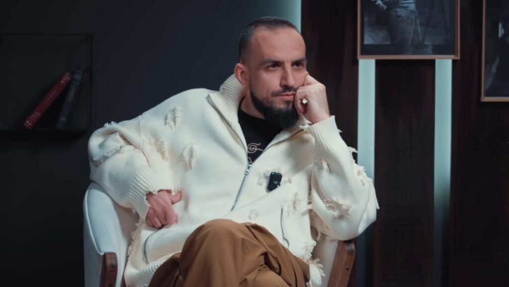 VIDEO// Autorul podcastului ”Nota doi”, Vadim Cușnir, nu ar refuza finanțarea fugarului Ilan Șor pentru un interviu: ”E dat în căutare? Ipotetic aș lua bani de la el”