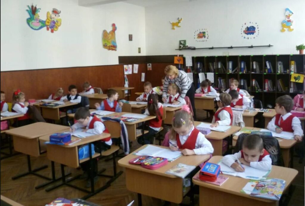 Începe înscrierea copiilor în clasa întâi - care este procedura 1 Începe înscrierea copiilor în clasa întâi - care este procedura