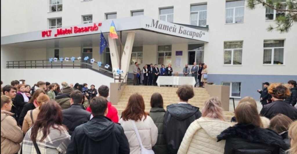 Liceul „Matei Basarab” din Chișinău a devenit mai eficient energetic cu sprijinul Republicii Cehe