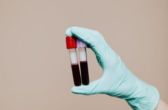 photo of person using latext gloves