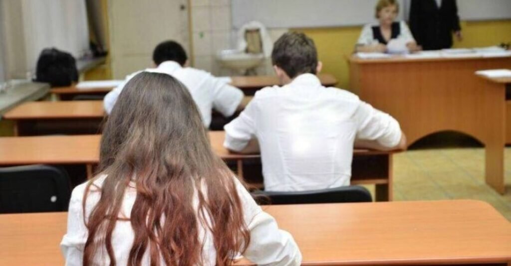 Ministerul Educației dă startul pretestărilor pentru absolvenții de gimnaziu și liceu 1 Ministerul Educației dă startul pretestărilor pentru absolvenții de gimnaziu și liceu
