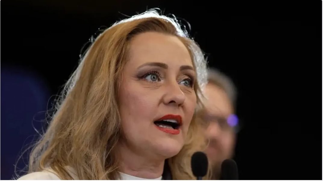 Prima reacţie a Elenei Lasconi după ce liderii USR au votat pentru retragerea sa: „Nu mă retrag, voi lupta”