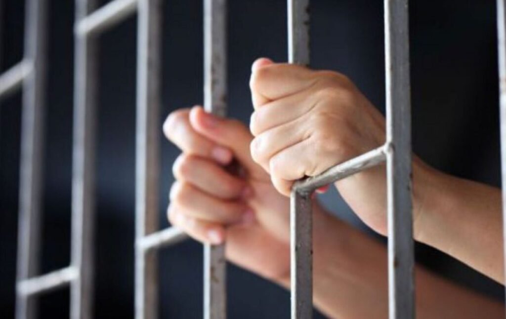VIDEO// Liderul unei grupări criminale condamnat pe viață pentru omoruri la comandă, eliberat din Penitenciarul de la Rezina 2 VIDEO// Liderul unei grupări criminale condamnat pe viață pentru omoruri la comandă, eliberat din Penitenciarul de la Rezina