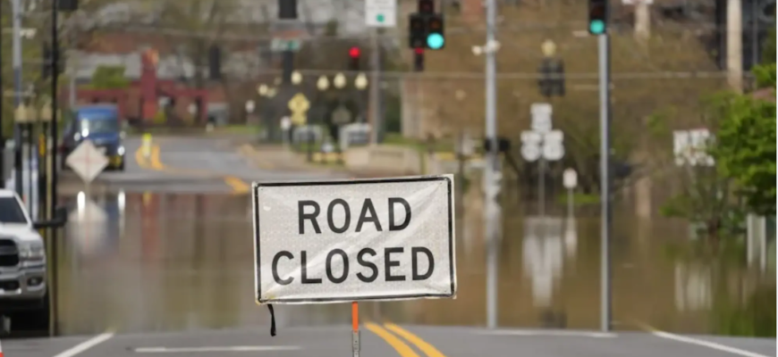 furtuni severe si inundatii catastrofale