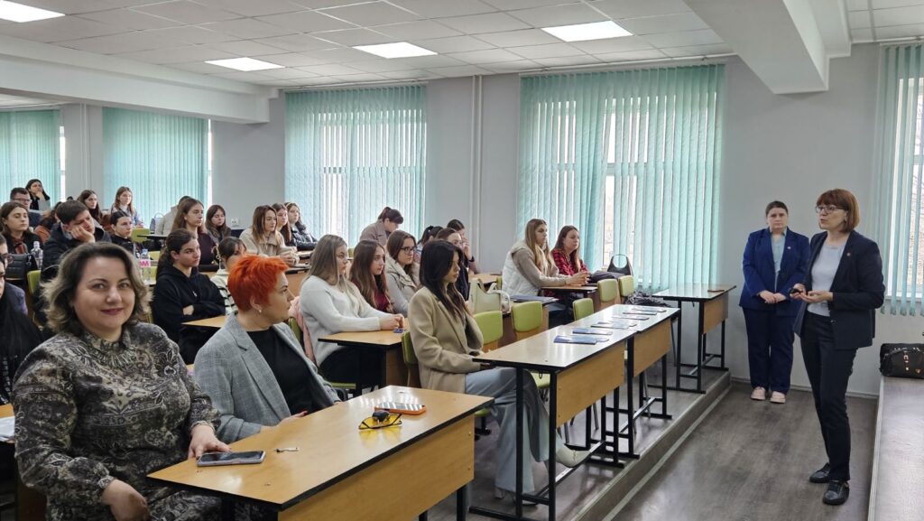 oportunitati de cariera