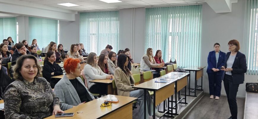 oportunitati de cariera