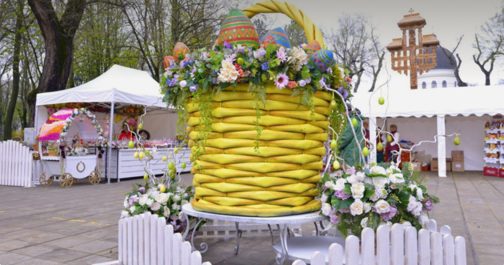 În Scuarul Catedralei Mitropolitane „Nașterea Domnului” se va desfășura un târg tematic cu produse pascale 1 targ tematic