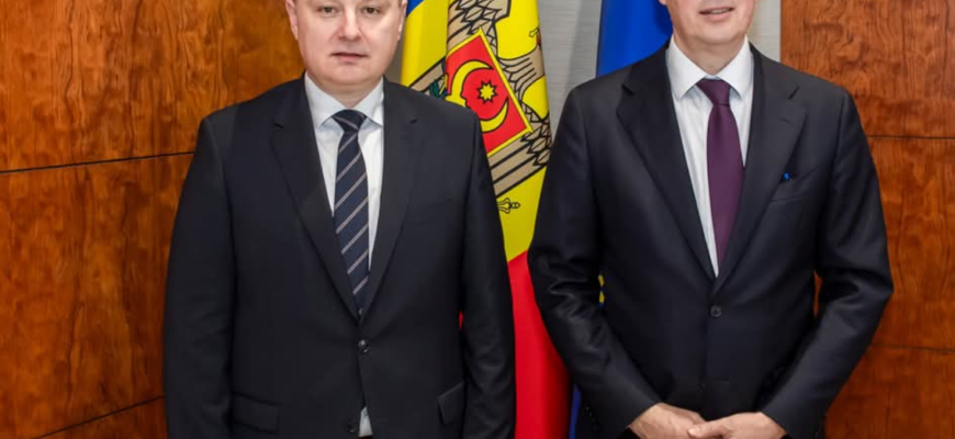 vlad batrincea cu ambasadorul fred duijn