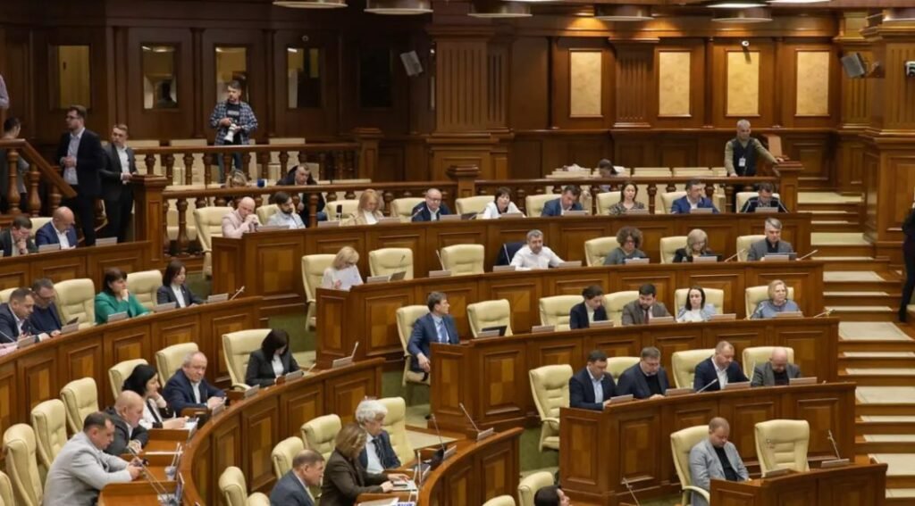 Vot fulger în Parlament și lipsă de transparență - Promo-LEX critică modul în care a fost reinterpretată Legea amnistiei