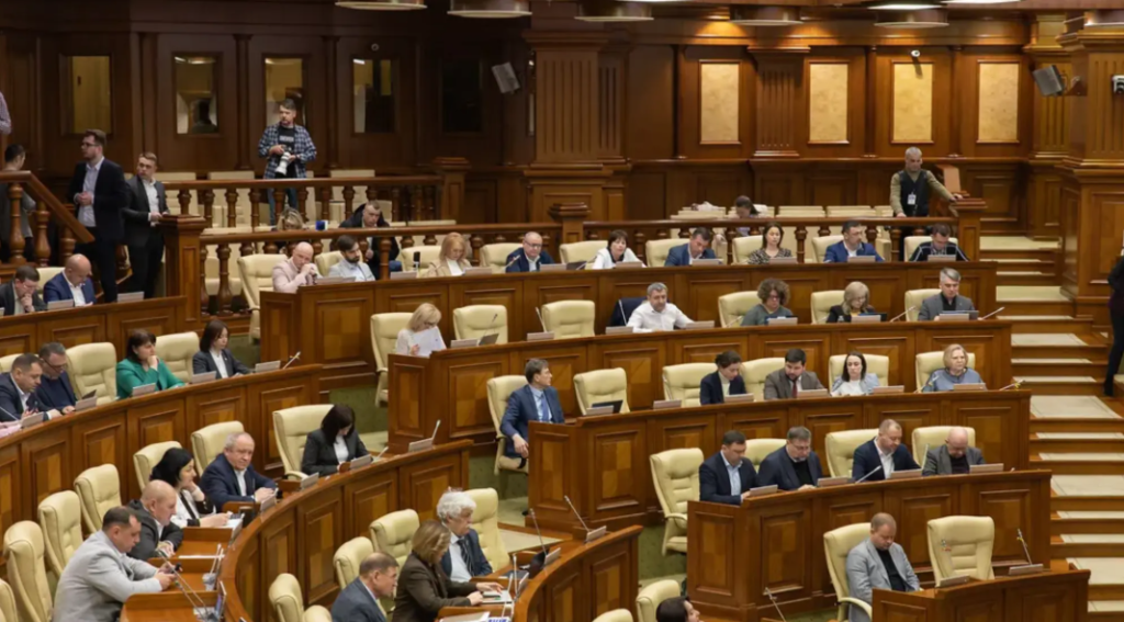 vot fulger in parlament