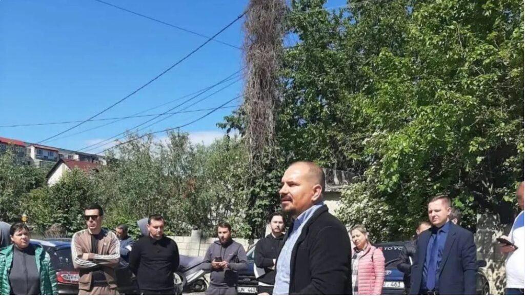 Miniștrii Muncii și Educației, în vizită la Durlești după incendiul din blocul locativ 1 Miniștrii Muncii și Educației, în vizită la Durlești după incendiul din blocul locativ