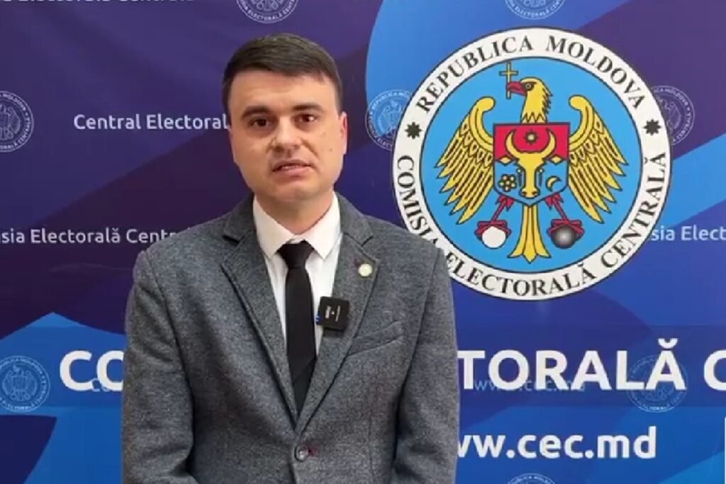 Fost secretar al CEC: Guvernul face „campanie electorală camuflată” cu bani publici 1 Fost secretar al CEC: Guvernul face „campanie electorală camuflată” cu bani publici