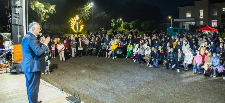 igor dodon i a felicitat pe locuitorii orasului ocnita