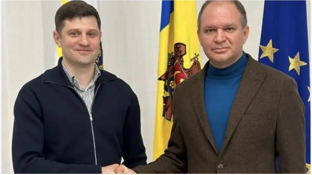 Fostul judecător Alexei Paniș se alătură echipei primarului Ion Ceban: „Chișinăul poate – și Moldova va putea!” 1 Fostul judecător Alexei Paniș se alătură echipei primarului Ion Ceban: „Chișinăul poate – și Moldova va putea!”