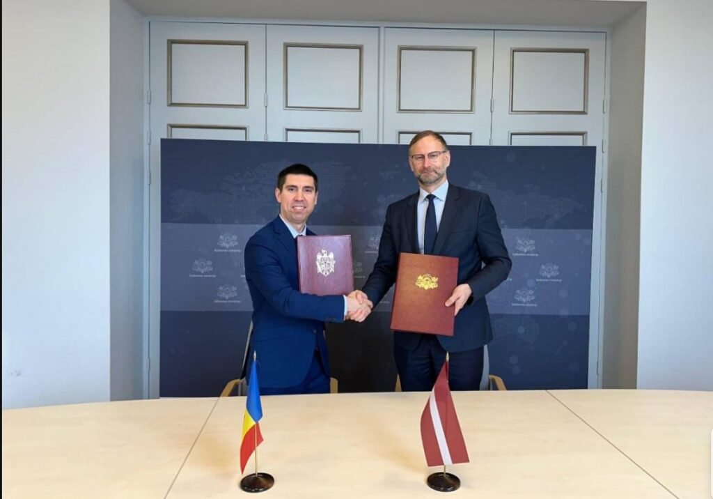 La Riga a fost semnat un acord privind recunoașterea reciprocă a permiselor de conducere 1 La Riga a fost semnat un acord privind recunoașterea reciprocă a permiselor de conducere