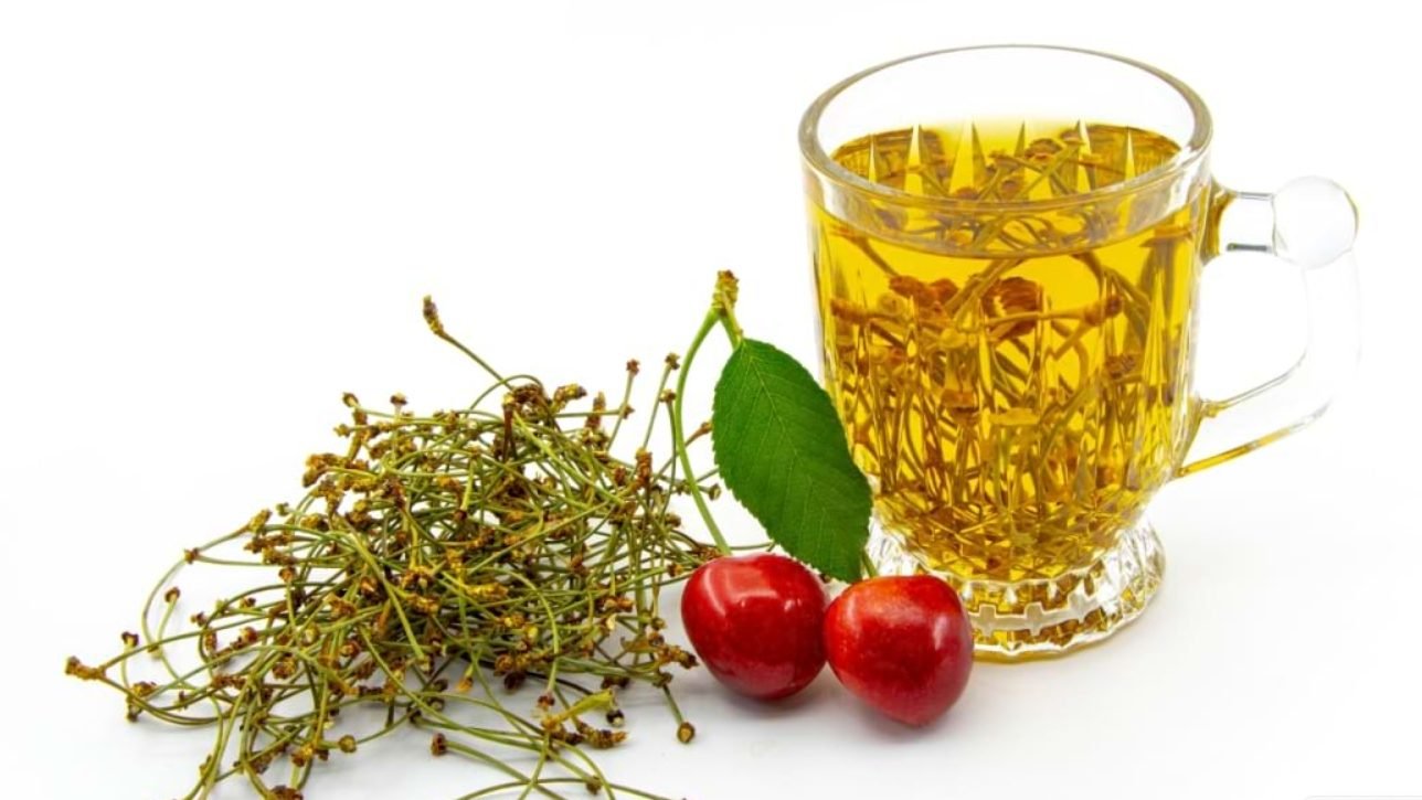Ceaiurile care ajută la reducerea retenției de apă și favorizează detoxifierea rinichilor