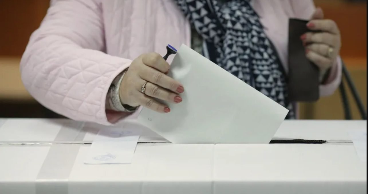 CCR a validat rezultatul alegerilor prezidenţiale după ce a respins, în unanimitate, contestaţia lui George Simion ca neîntemeiată