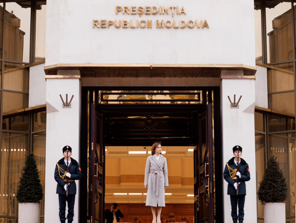 seful statului sa devina presedinte al css