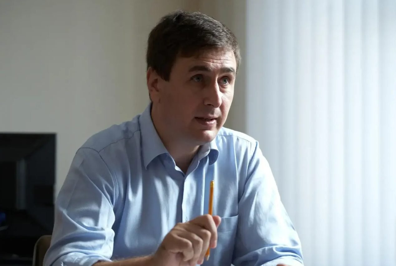 VIDEO// Veaceslav Ioniță: „Cei 1,9 miliarde de euro promiși acum de UE ajung, în mare parte, doar pentru a acoperi datoriile vechi și pentru a plăti dobânzile”